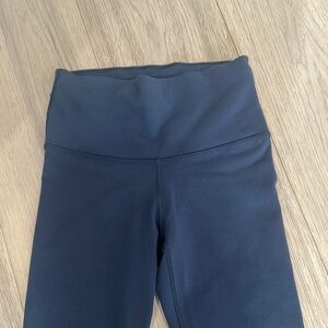 High-Waisted Navy Leggings from aritzia - MOVING SALE